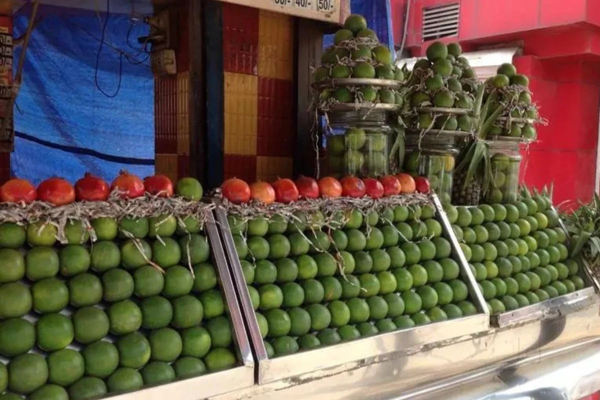 Juice Vendor Arrested for Allegedly Mixing Urine in Fruit Juice