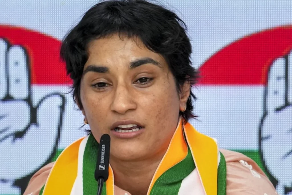 Wrestlers Vinesh Phogat and Bajrang Punia Join Congress, Phogat to Contest Haryana Elections