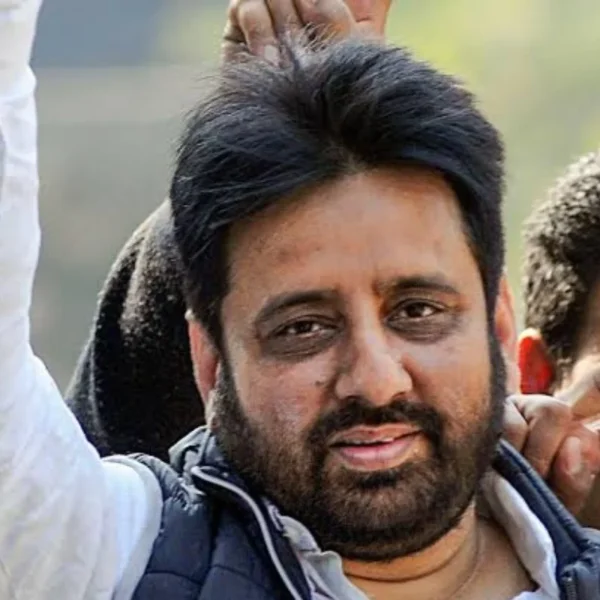 ED Raids AAP Leader Amanatullah Khan's Home Amid Money Laundering Probe